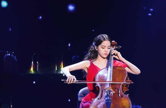 欧阳娜娜唱歌全部都是你 b12e999c97c04fb19c045cef860d2d61.jpeg