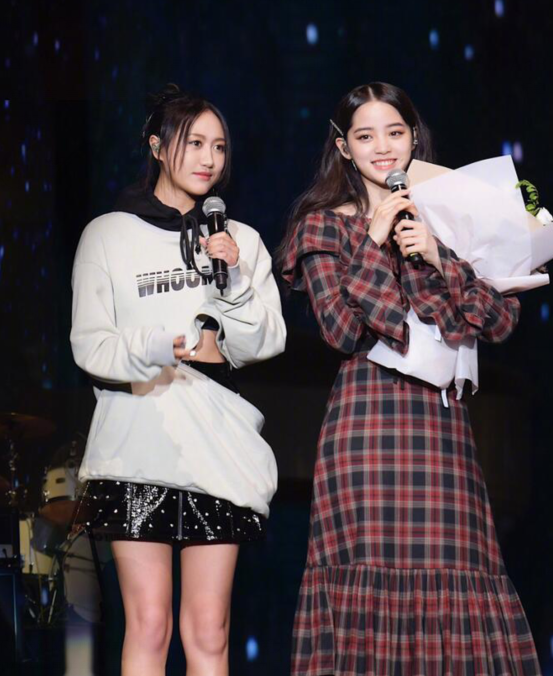 欧阳娜娜vlog 160 d72c43c0d81d4408af9eebef8d7249ed.png