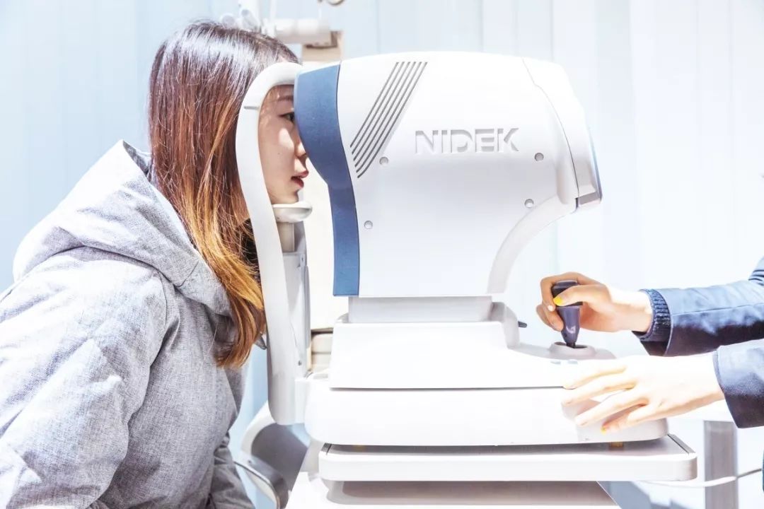 自己怎么测瞳孔距离 e3fafdf214cd49e9b7efac74f5976187.jpeg