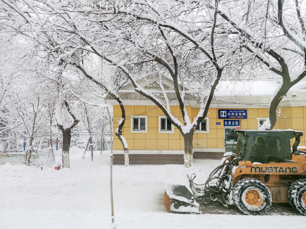 乌鲁木齐的雪景图片素材-编号14197544-图行天下