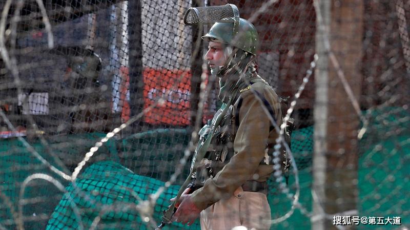 印军管克什米尔武警撤出维稳