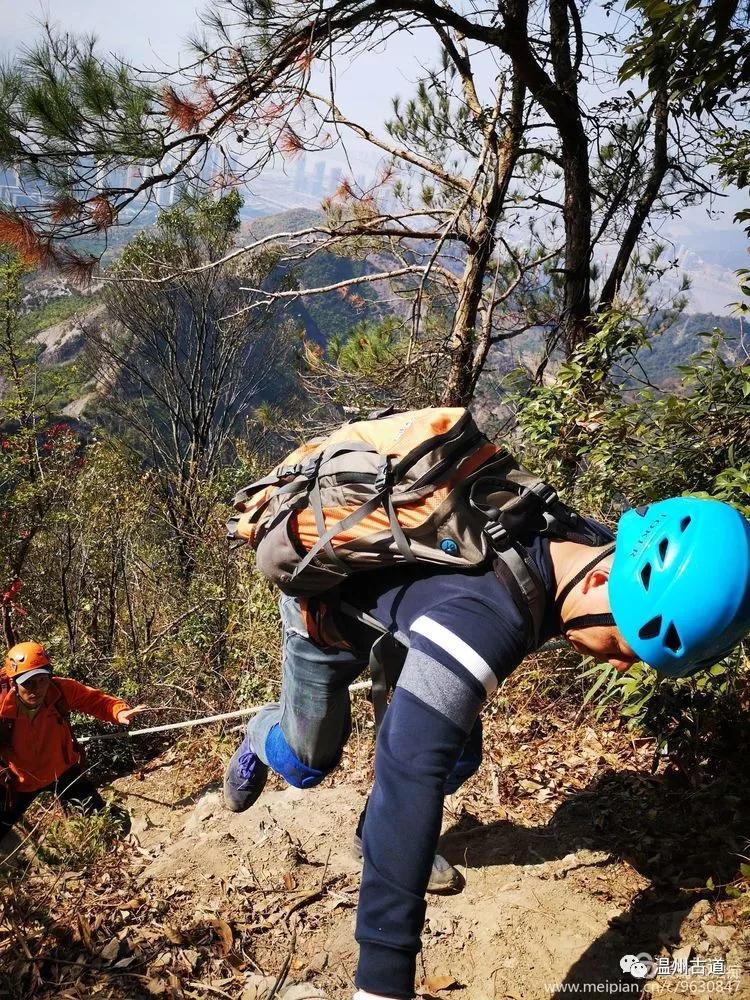 原创攀登乌山尖 穿越三江脊