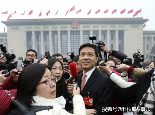 为什么李彦宏花14年教育扶贫，看了他的成长背景就明白