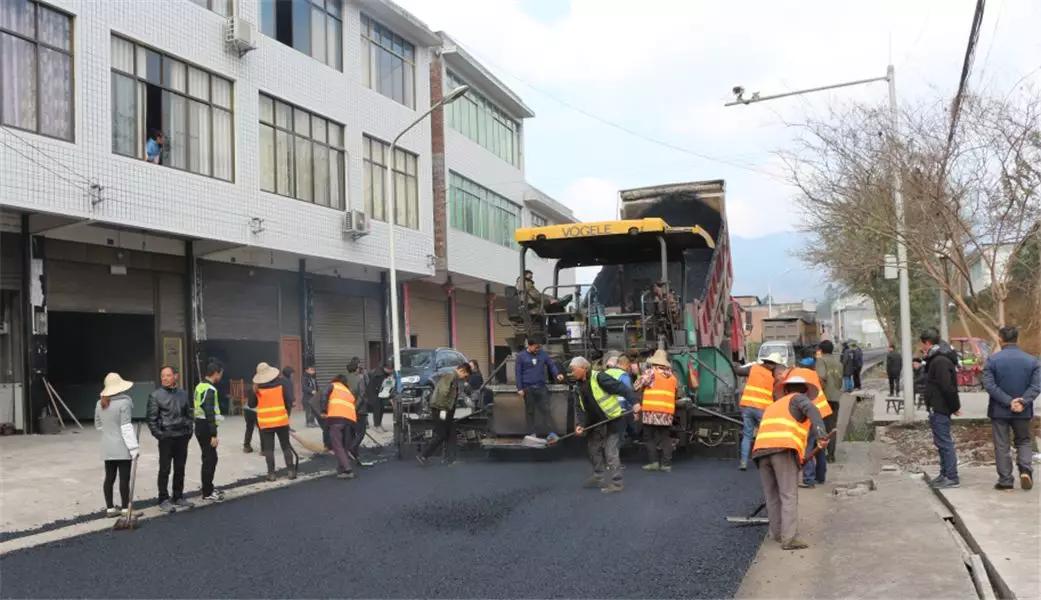 筠连巡司到蒿坝道路完成第一层"黑化,目前可以畅通无阻!