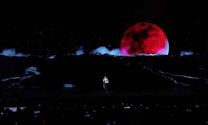 易烊千玺演唱会完整版高清 3027689a72c34052a53d292930ada3b0.jpeg