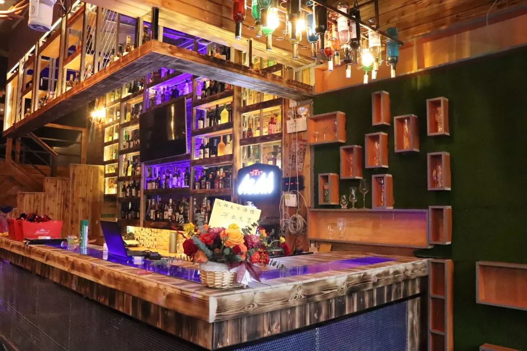 披头士酒馆重装起航 连 续 三 天 ,无限续杯畅饮