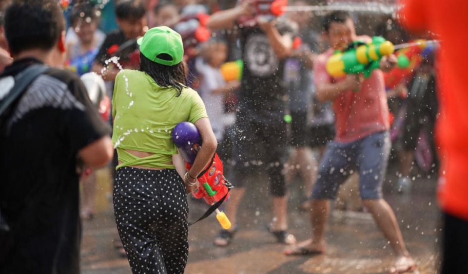 泼水节，送祝福，告庄西双景带你了解傣族“新年”