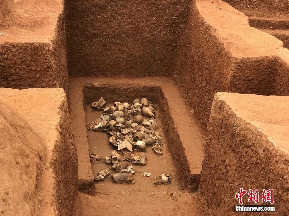 考古重大发现 广州横枝岗再发掘近60座汉至清代墓葬