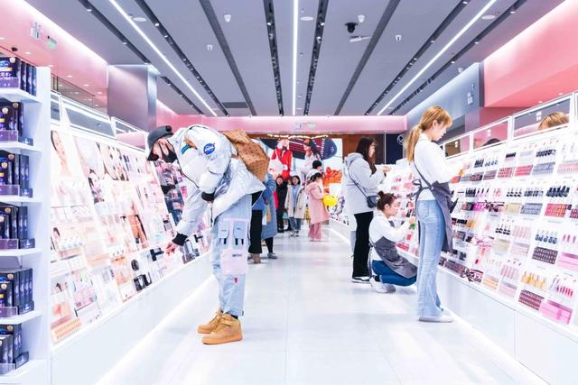 大型彩妆集合店THE COLORIST入驻沈阳,产品免费试!快去!