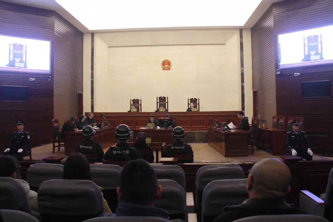 宜宾"黑老大"被判处死刑!曾称霸一方,砍伤警察