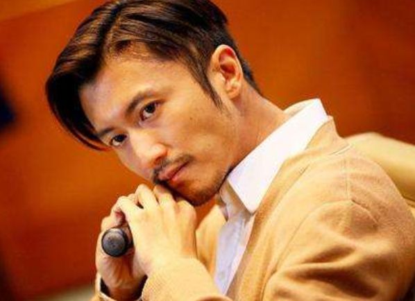 父亲原唱完整版唱哭全场谢贤 bebb449281224bdfa4367956ecdd3db7.jpeg