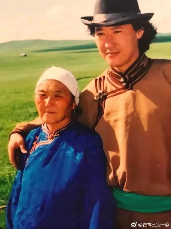 布仁巴雅尔老师和他母亲