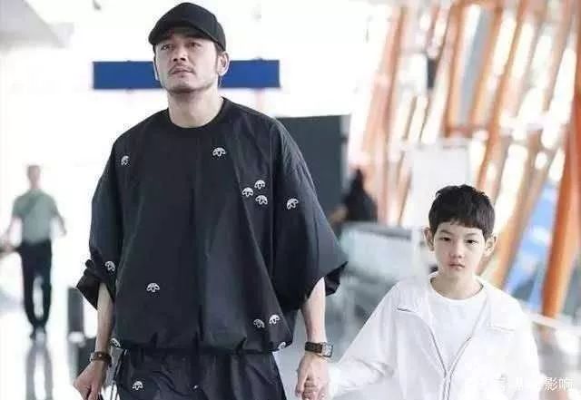 杨烁对儿子太严厉引争议强势的父母对孩子有啥影响