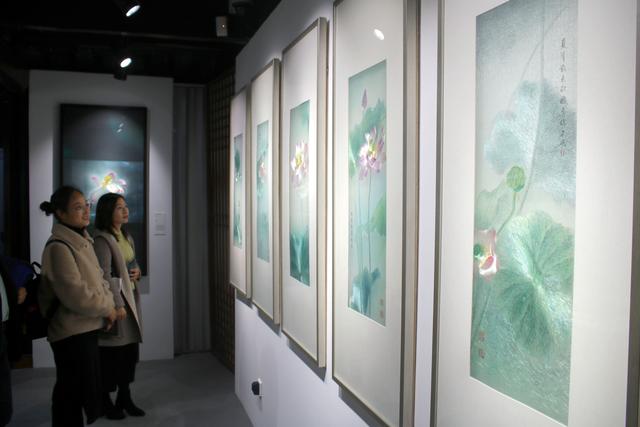 原创苏艺天工大师系列姚建萍刺绣艺术展在苏州博物馆开展