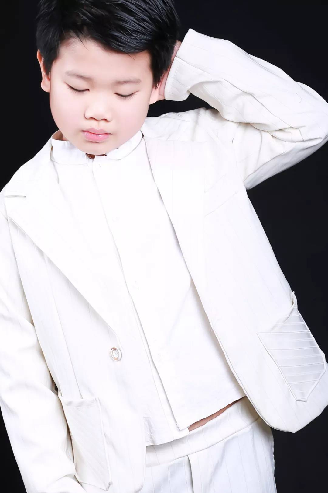 新生代小明星沈君錋获选2020国际华人少儿电视春晚小主持人