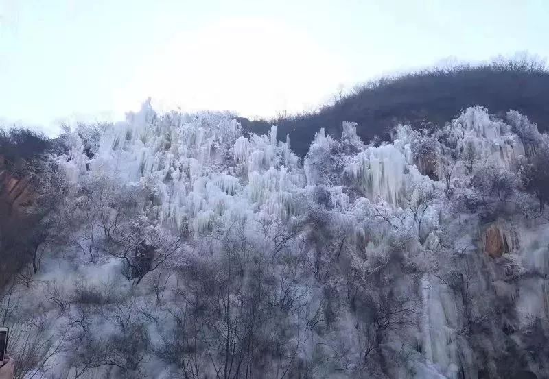 门头沟大冰瀑开挂!快来这里邂逅"冰雪奇缘"!