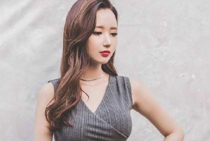 高冷的女人都具有什么特点 4df1243bad8640e78c06d618af72389f.jpeg