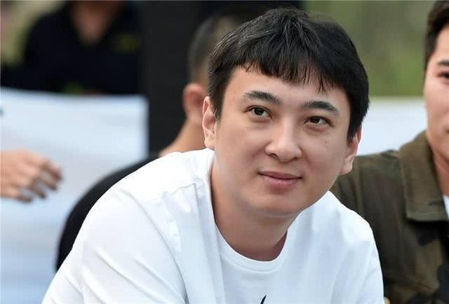 【娱乐24小时】王一博经纪人接受调查,王思聪担