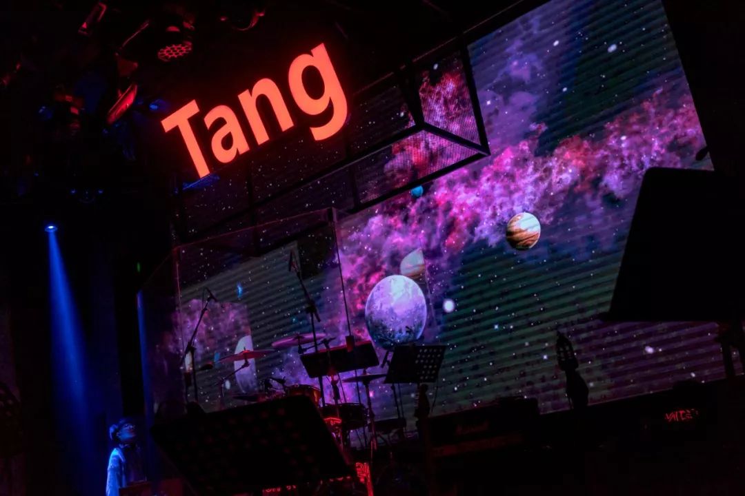 音乐现场版live怎么读 6cf927806397493c8f370cf85e1c5dd3.jpeg