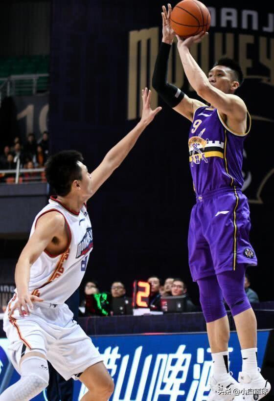 伊瓜因替补破门 尤文4-0完胜 意甲-C罗帽子戏法_马努