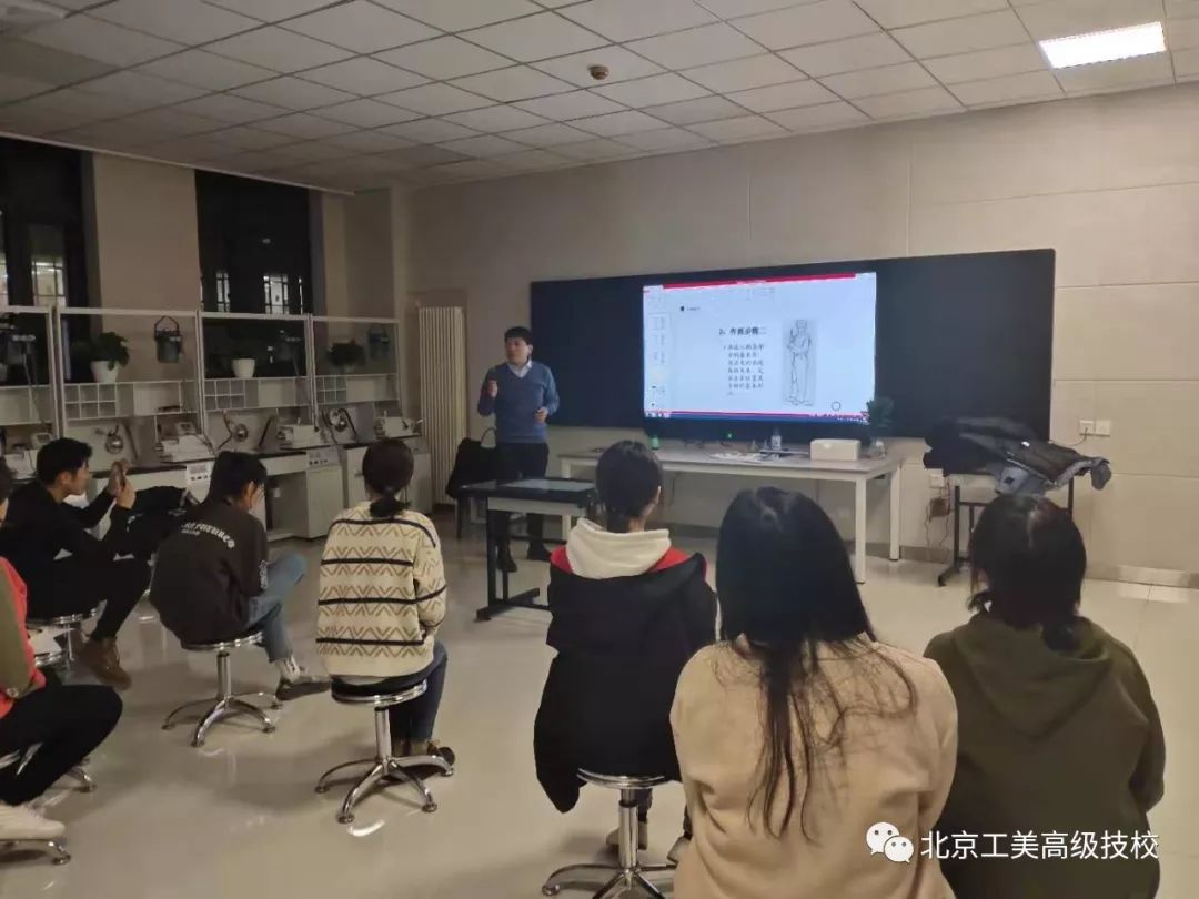 多元化发展兴趣爱好培养全面跨界融合人才北京工艺美术高级技工学校