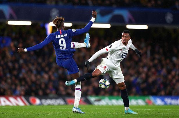 英超-8连杀!瓦尔迪2球 莱斯特4-1豪取8连胜