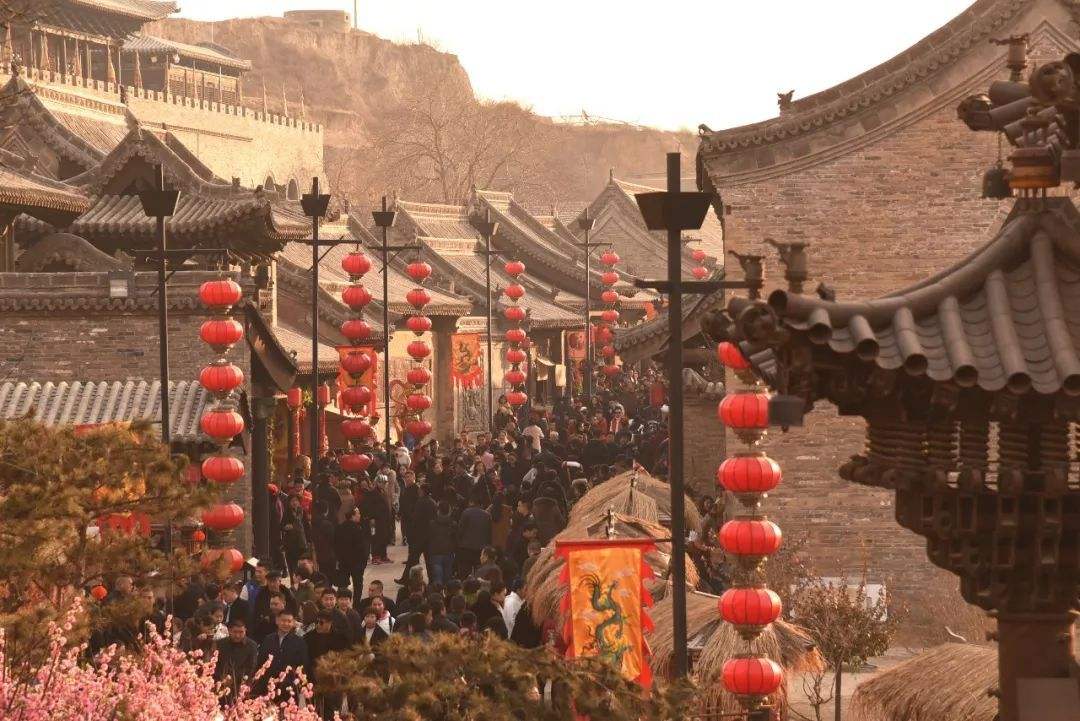 什么称为高街 a4af20a0f3d94386986f3a7e1b00e96d.jpeg
