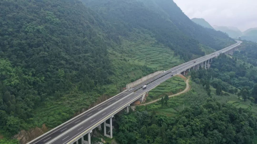 绥正高速公路全线通车!车程缩短一小时,过路费是多少?