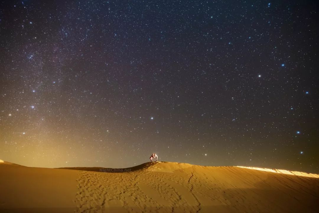 北极星是一颗永恒不落之星夜空中国