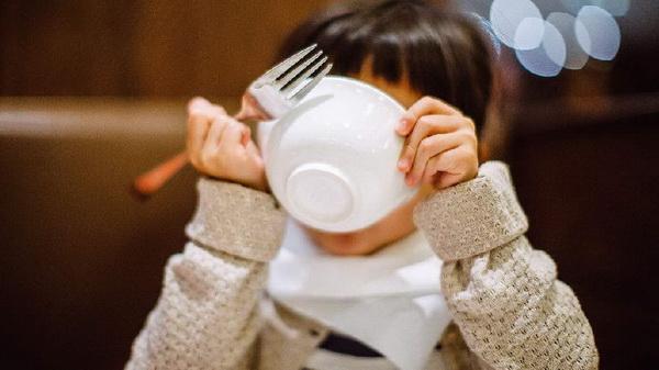#母婴参考#提个醒：三类食物是娃长个的“克星”，孩子嘴再馋父母也得管住