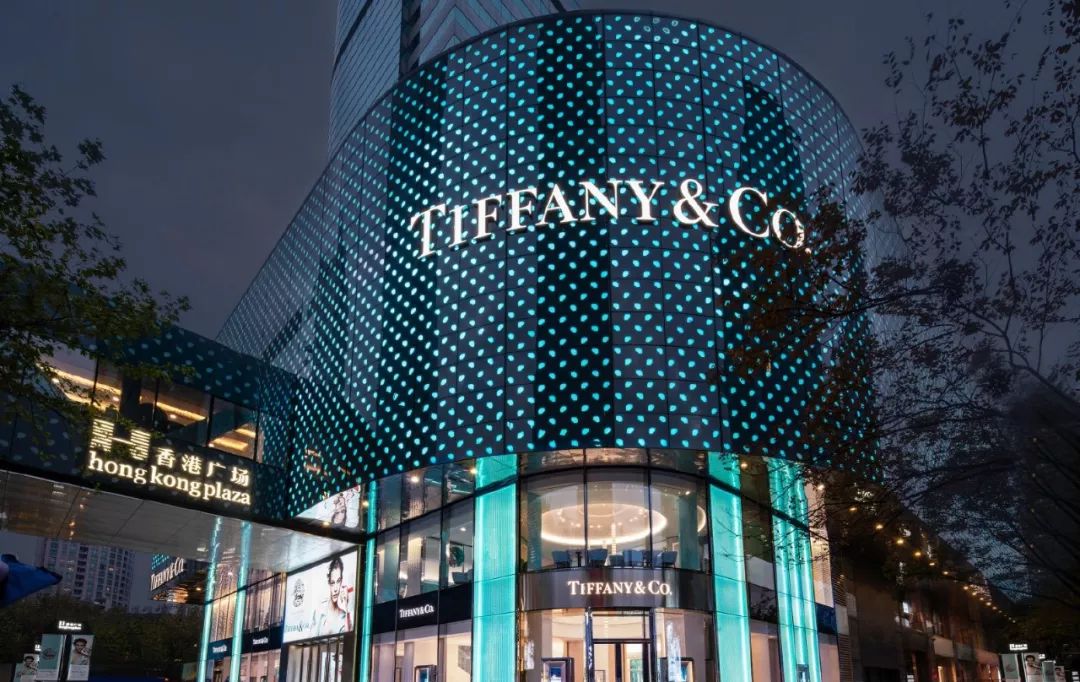 中国大陆地区首家  #the tiffany blue box cafe#在蒂芙尼全新上海