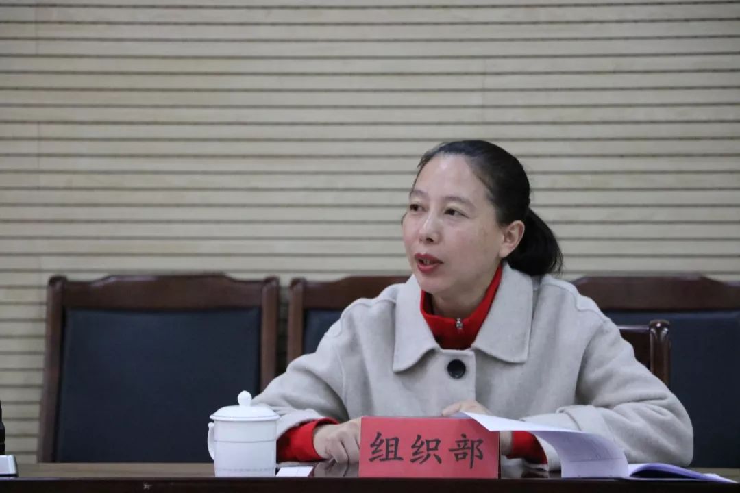 上杭县经济总量_上杭县王波婚纱照(3)