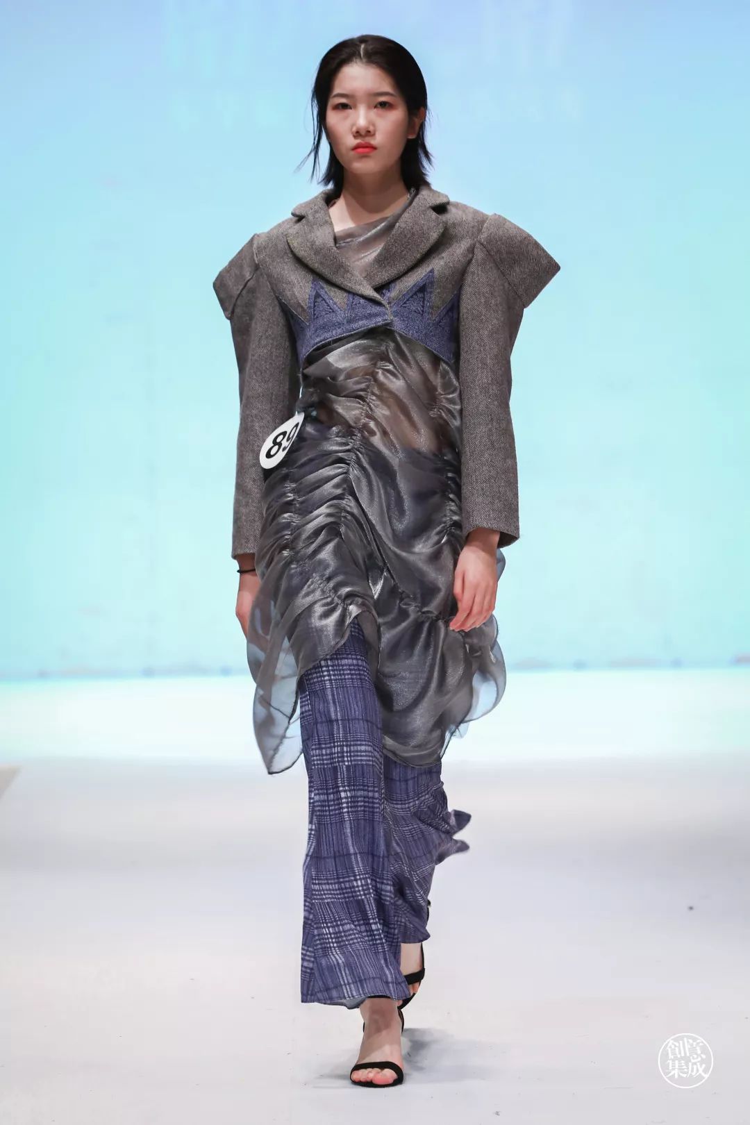 大服是什么专业 50f0e62fa75e430191be8e7c365dbf77.jpeg