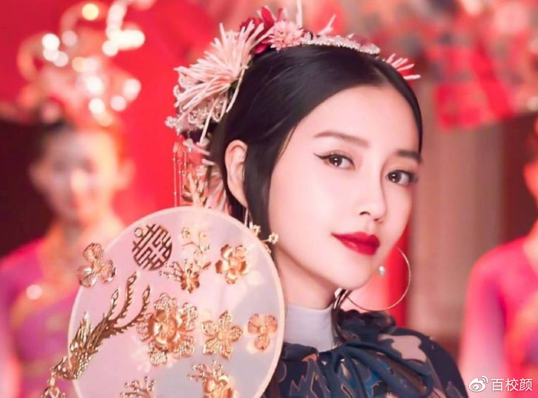 angelababy中国风大片曝光,评论褒贬不一,人们对于美的要求太刻板了!