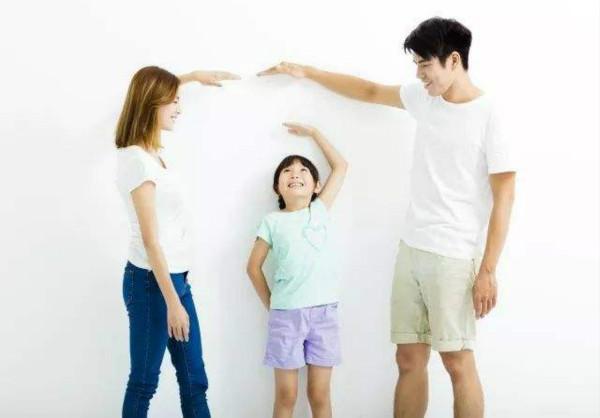 #母婴参考#提个醒：三类食物是娃长个的“克星”，孩子嘴再馋父母也得管住