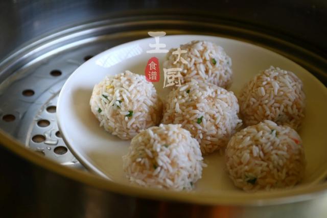 糯米丸子的家常做法蒸 6a114cb57b1848628661005275f377f0.jpeg