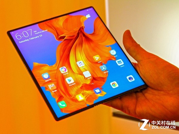 折叠快充5G四摄开炸 2019年十大手机产品盘点