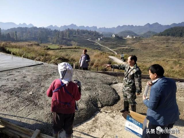 靳家堡村有多少人口_靳家堡小学学校图片(2)