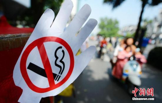 英政府削减公共卫生营销支出遭批破坏禁烟运动