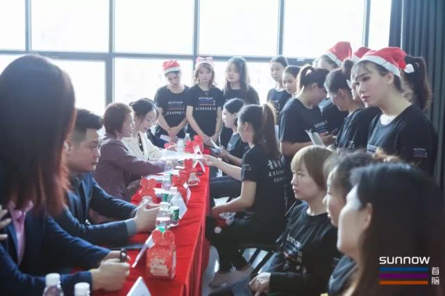 首脑|首脑学院|美容国际班毕业典礼隆重举行！