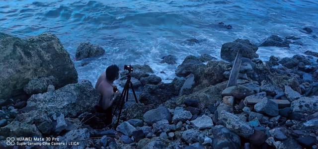 华为Mate30 Pro挑战深海拍摄 走进潜水“女神”陆文婕的极限世界