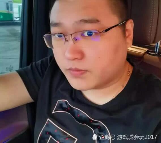 旭旭宝宝终于一统斗鱼DNF区 黑一阿旭加入炫