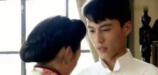 朱亚文为何那样