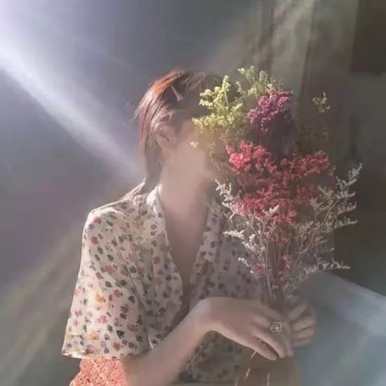 如何让自己变得开朗活泼自信 df4201b547d8466fbeec4670b39426fd.jpeg