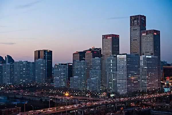 平湖人口变化_中国人口增长率变化图(2)