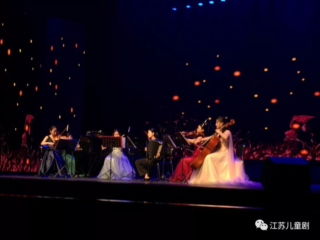 音乐会在哪里听 f547218ada294f1b9e54fa95e7fc7444.jpeg