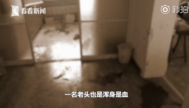 家常饭胜过鸿门宴 老夫妻吃饭拌嘴下杀手