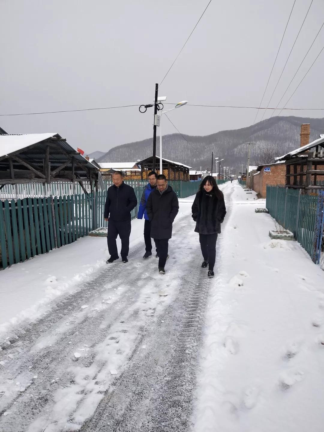 海上鲜公司扶贫慰问珲春市哈达门乡明新村,松树村活动圆满完成!