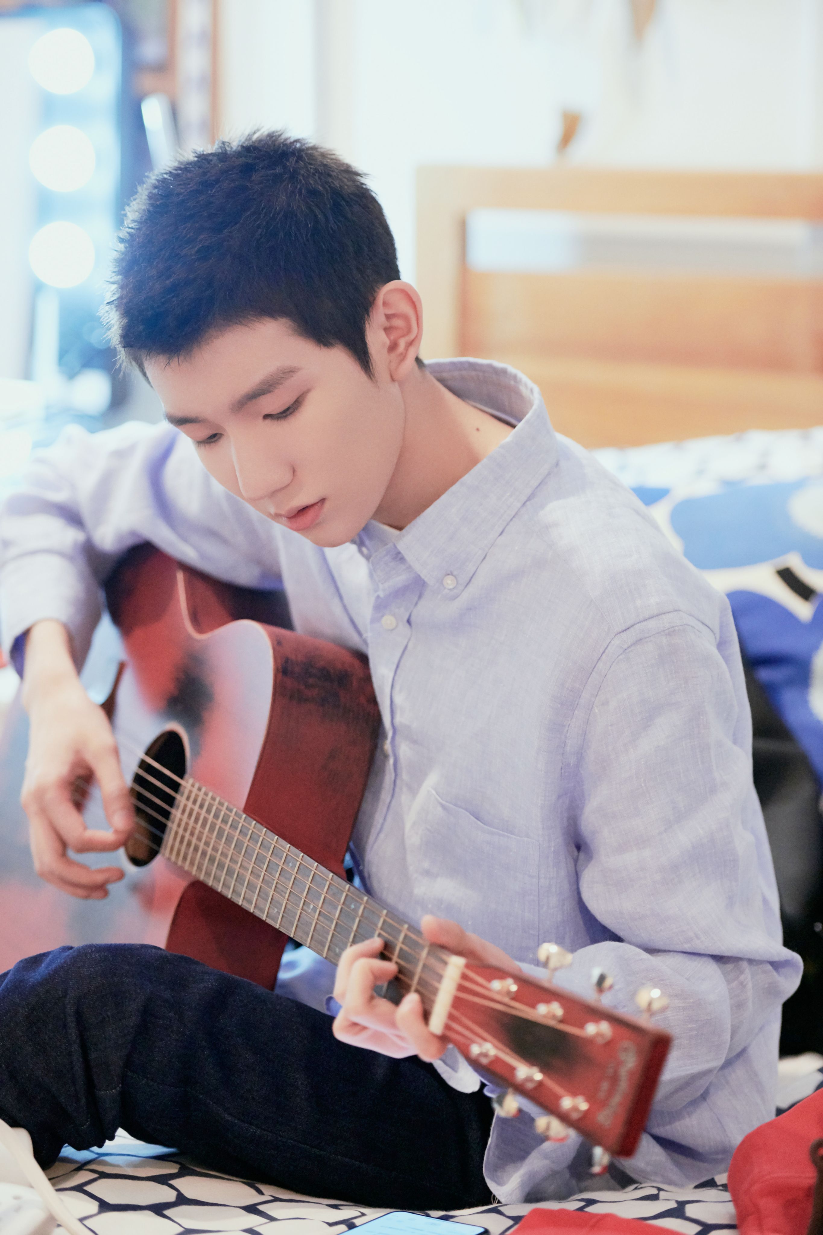 易烊千玺的电影都是什么类型 0fcdf2145db343f3b5d975c831f86972.jpeg