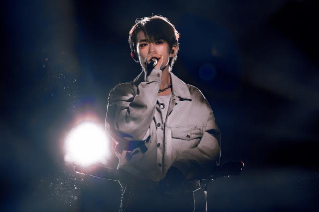 易烊千玺演唱会完整版 1d75b5472f8b4e888693204991129d12.jpeg